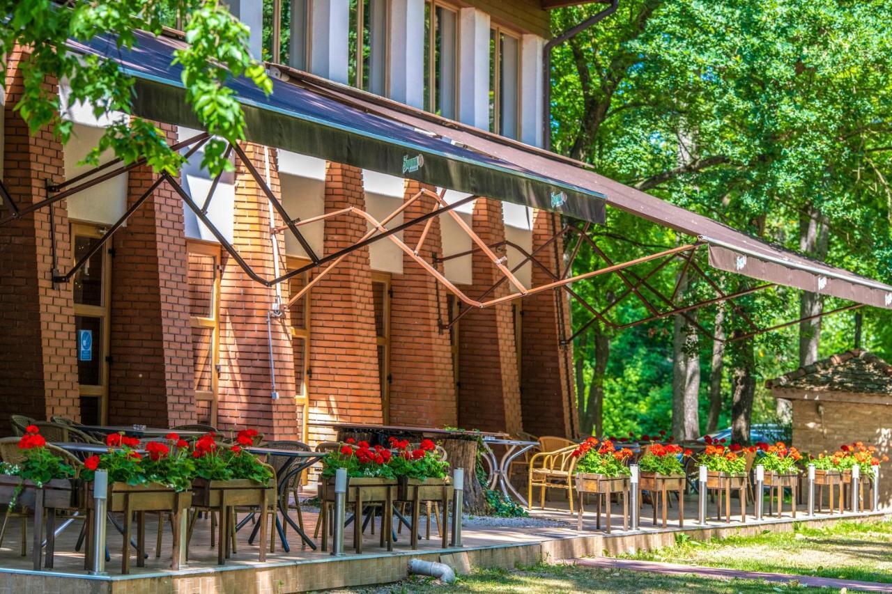 Zichy Park Hotel Bikács Exterior photo